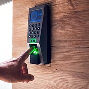 control-acceso-biometrico-lasser-1 control-acceso-biometrico-lasser-1