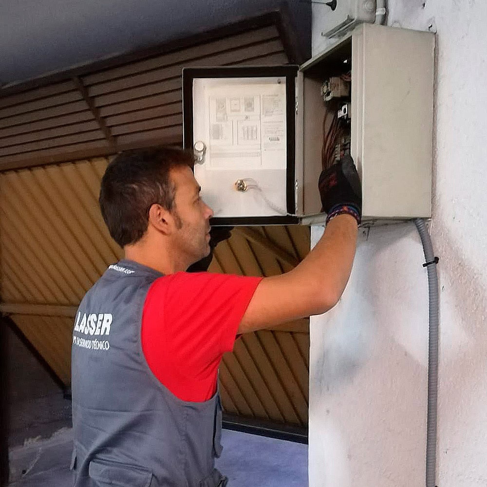 reparacion-puertas-automaticas-cuadros-electricos-madrid-homologados